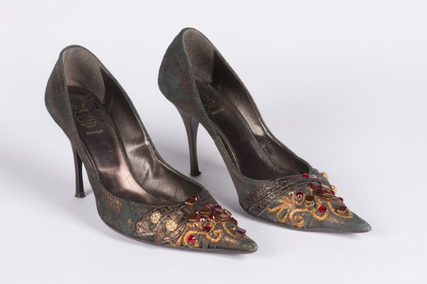 Suki Waterhouses Jimmy Choo Heels Whisperen die Romantik bei Women Power