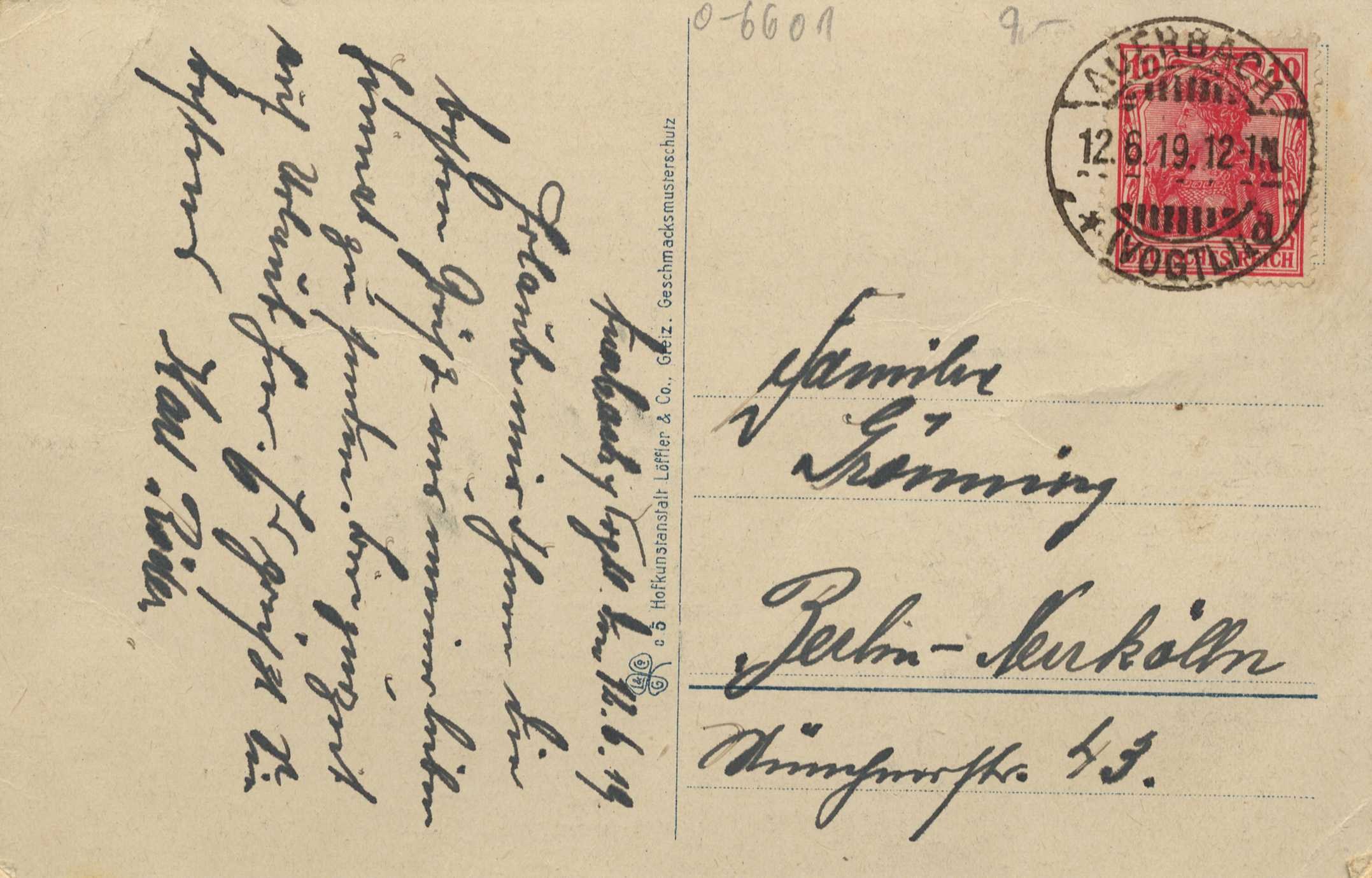 Alte deutsche Postkarte mit einem roten Stempel und dem Aufdruck "Gesimnacks & Co. & Co."