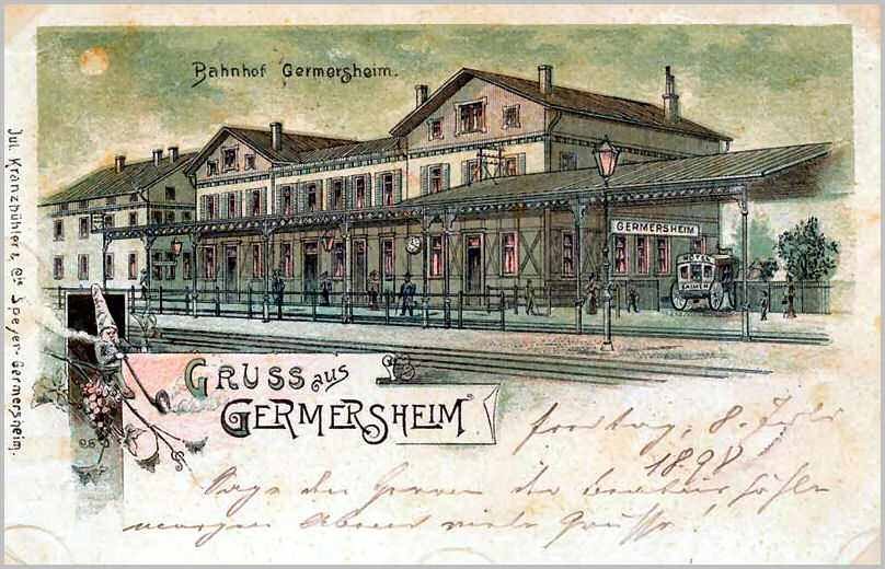 Alte Postkarte zeigt einen Bahnhof mit der Aufschrift "Bahnhof Germersheim" in Deutschland, mit einem Gebäude, Menschen, Fahrzeugen, Bäumen und einem bewölkten Himmel.