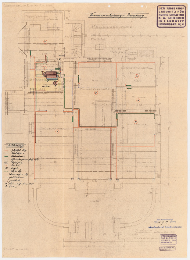 Schwarze und weiße architektonische Zeichnung des Rosenhof-Krankenhauses in Hamburg, Deutschland, die detaillierte Layout mit zahlreichen Drähten zeigt, die elektrische oder strukturelle Pläne darstellen, begleitet von handgeschriebenen Textanmerkungen.