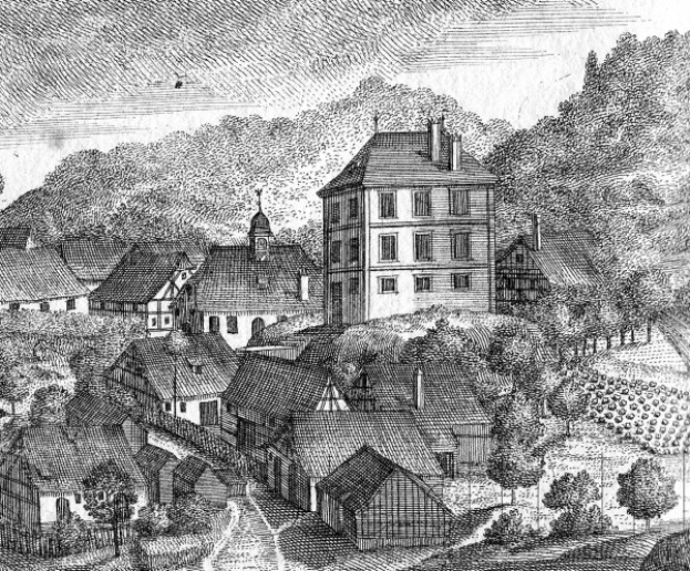 Eine Schwarz-Weiß-Zeichnung einer kleinen Stadt in Bayern im 19. Jahrhundert, die eine zentrale Kirche, umgebende Häuser, Bäume und einen Himmel zeigt, mit dem Text "Bayern im 19. Jahrhundert" unten.